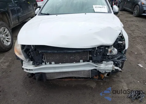 2012 Volvo S60 T5 z USA, uszkodzony, nr VIN YV1622FS6C2119716